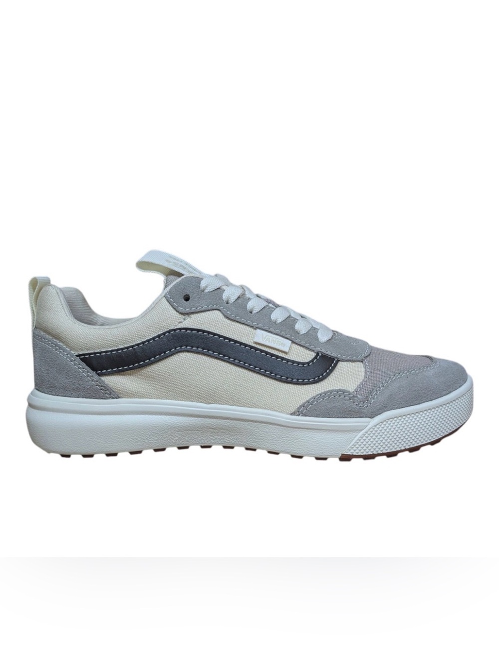 Vans Women's Range EXP sneakers in an off-white and gray colorway, size 7